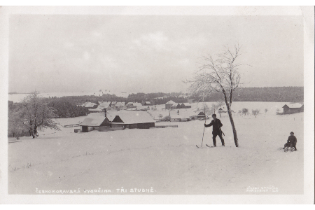 FotoHistorické fotografie obce a rybníka Sykovce0